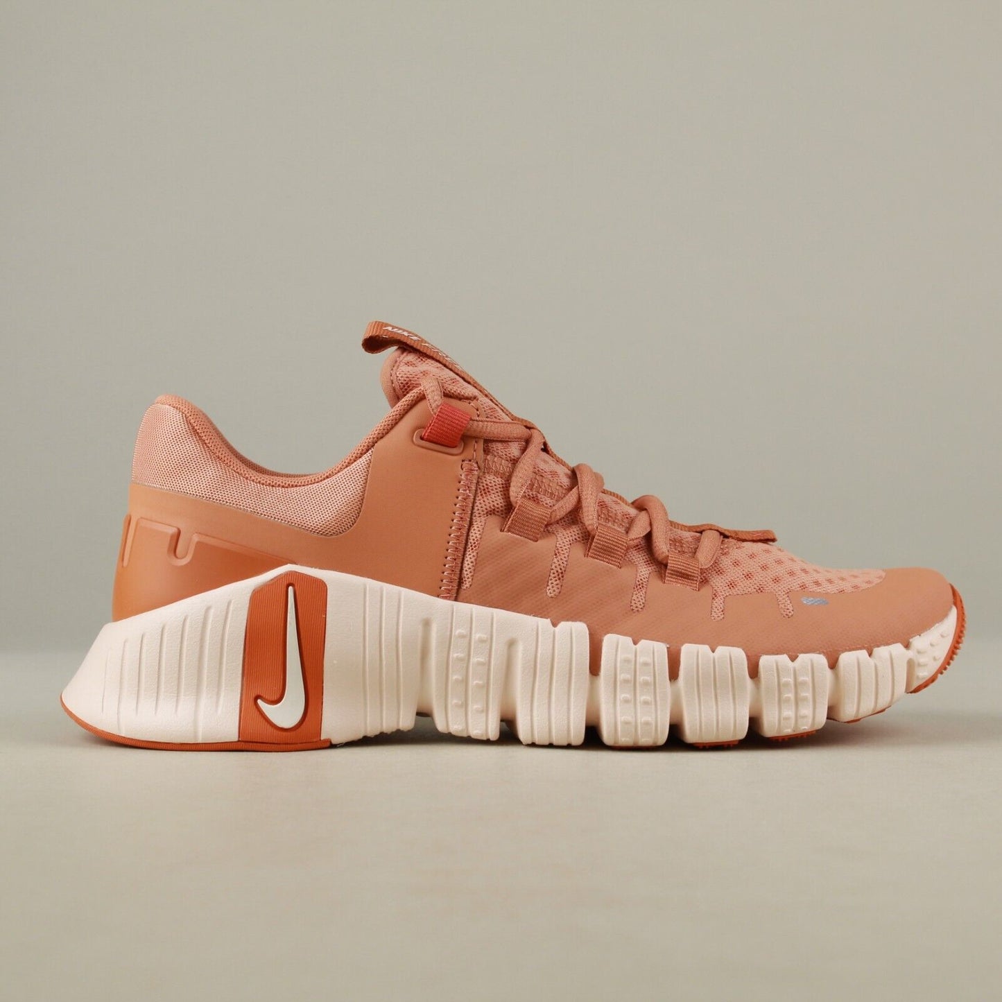 NIKE WMNS FREE METCON 5 BROWN/ORG
