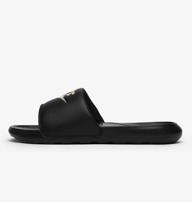 Nike Victori One Black